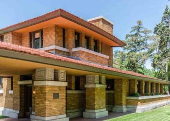 30 Iconic Frank Lloyd Wright Designs in America – Home Addict
