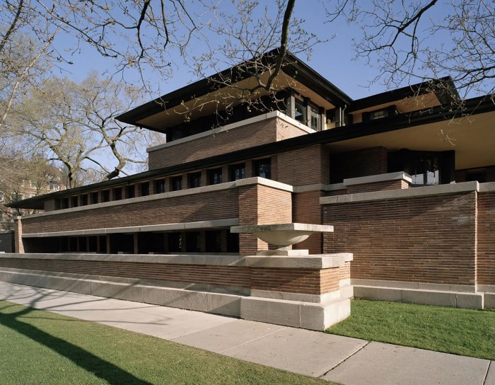Frank Lloyd Wright | Biography, Architecture, Houses, Buildings, Style ...